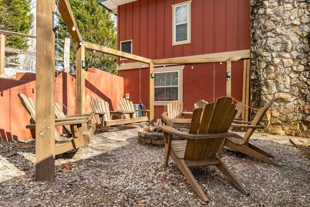 Red Rooster Family Cabin W/Hot Tub+Fire Pit+View Franklin Exterior photo