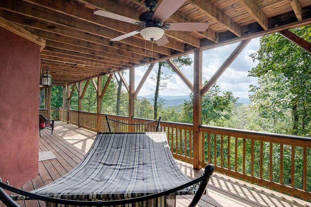 Red Rooster Family Cabin W/Hot Tub+Fire Pit+View Franklin Exterior photo