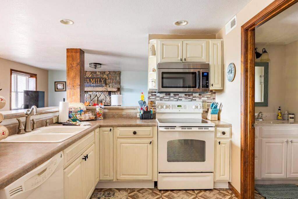 Red Rooster Family Cabin W/Hot Tub+Fire Pit+View Franklin Exterior photo